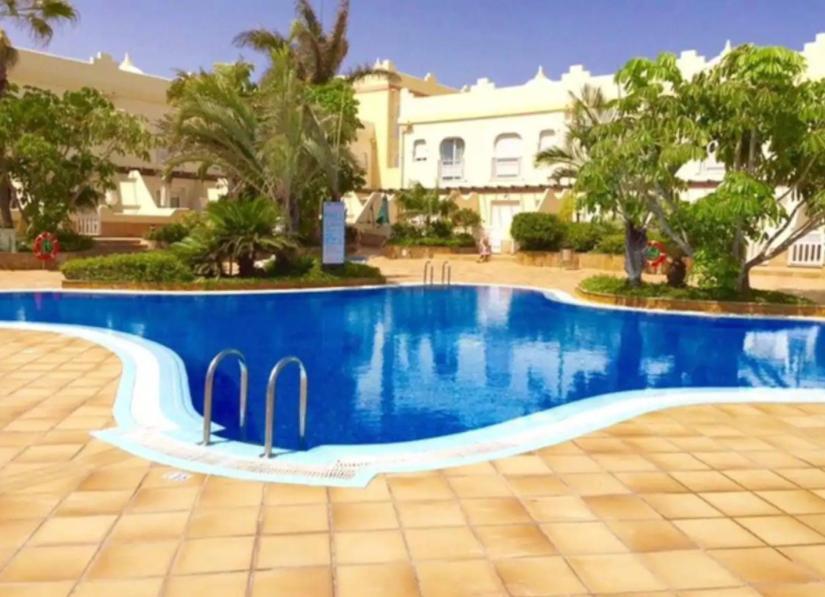 Townhouse El Sultan, 6 Sleeps, Wi-fi & Tv Package * Corralejo